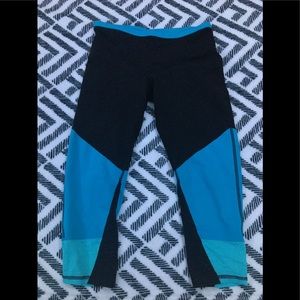 Junior Blk & Blu Champion Leggings, size Small